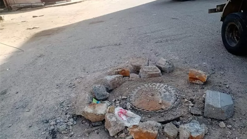 إزالة ٥٠ حالة تعدي تعوق التطوير بمنطقة المعهد الأزهري بالغردقة