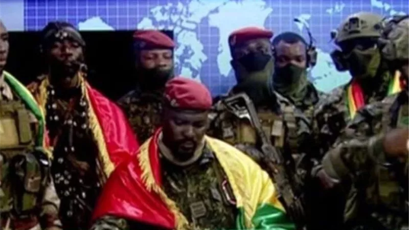 مامادى دومبويا.. ما لا تعرفه عن قائد عملية عزل رئيس غينيا