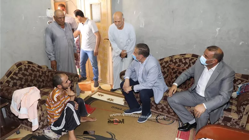 خلال زيارته لأسرة الأشقاء ذوي الهمم بميت خلف .. محافظ المنوفية 