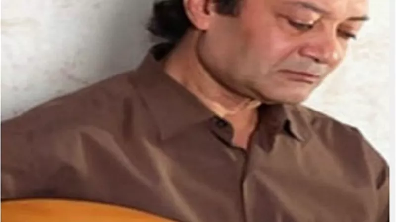 على الحجار احتفل بميلاد شقيقه احمد