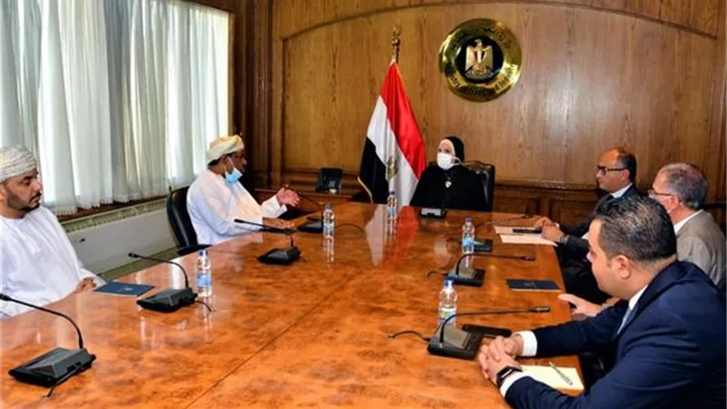 وزيرة التجارة والصناعة تبحث مع أعضاء مجلس الأعمال المصري العماني سبل تنشيط حركة التبادل التجاري