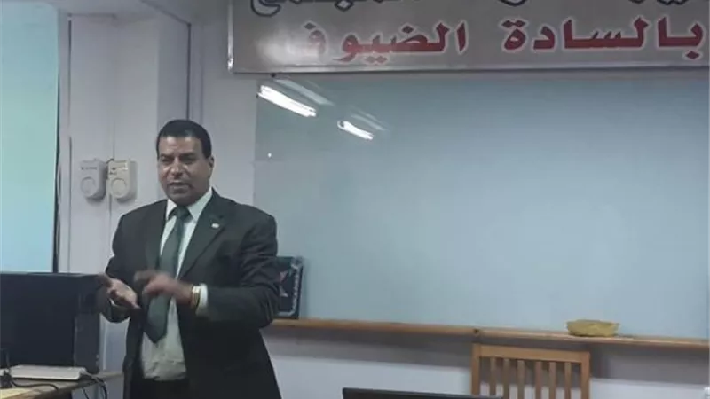 تدريب توعوي لمواجهة إدمان المخدرات في جامعة القناة..صور
