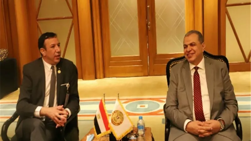 سعفان يؤكد لرئيس المجلس الأقتصادي الجزائري ضرورة حماية العنصر البشري وصون حقوقه