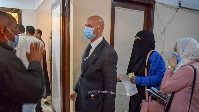 متابعة مستمرة من وكيل صحة الشرقية لمركز تطعيم المواطنين بلقاح كورونا