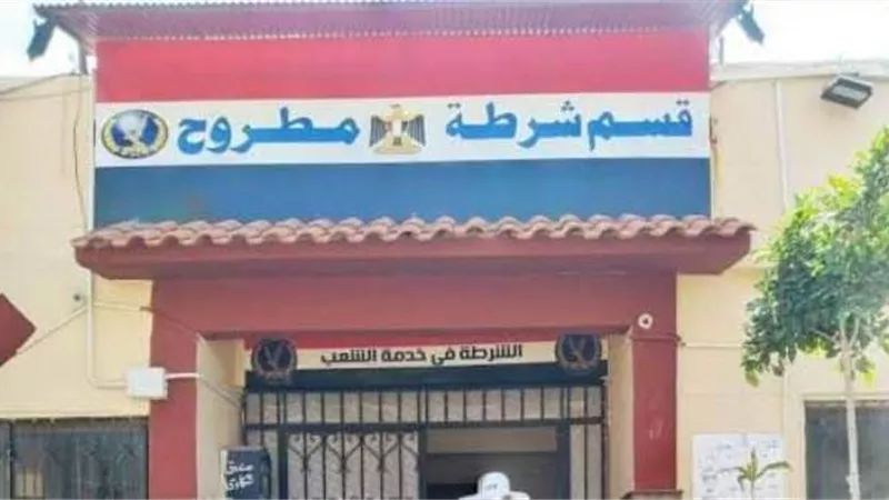 استولي علي 300 مليون جنيها من ضحاياه وهرب للبحيرة