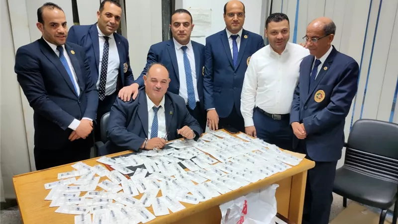 جمارك مطار شرم الشيخ تضبط تهريب حقن خاصة بعلاج خشونة المفاصل ب 99الف جنيه مصري