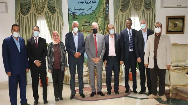 محافظ جنوب سيناء يلتقى نقيب الزراعيين ووفد 