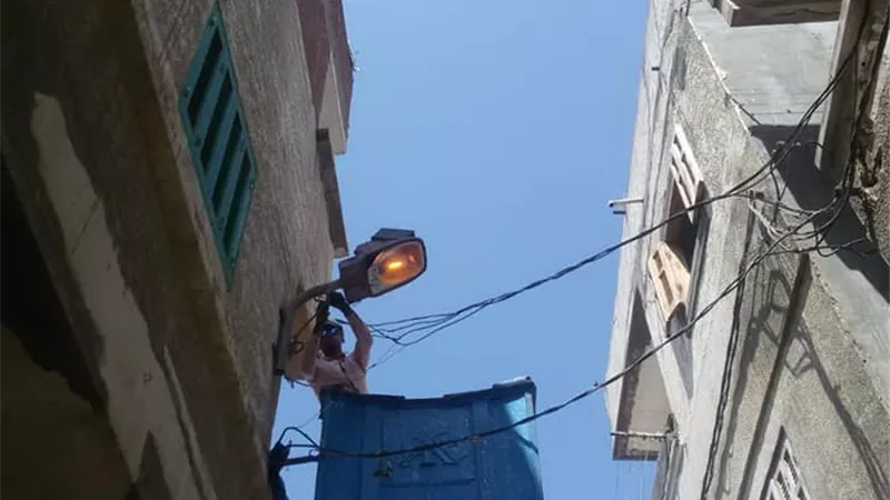 رفع كفاءة مرفق الإضاءة العامة بحي ثان المنتزه