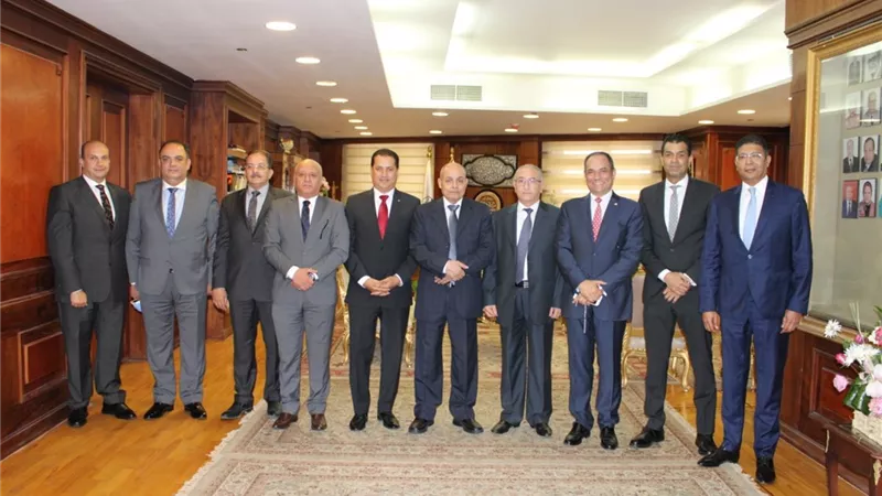 رئيس محكمة النقض يهنئ رئيس هيئة النيابة الإدارية بمنصبه الجديد