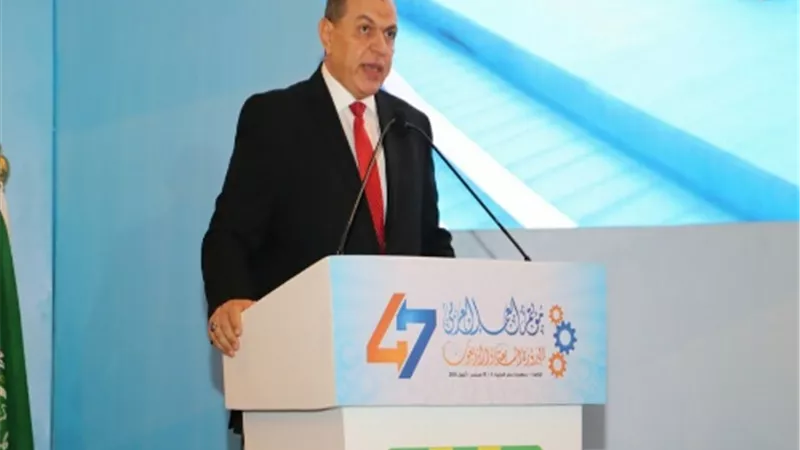دعم برامج تمكين الشباب العربي وبناء قدراتهم ومهاراتهم لتنفيذ المبادرات الريادية والابتكارية