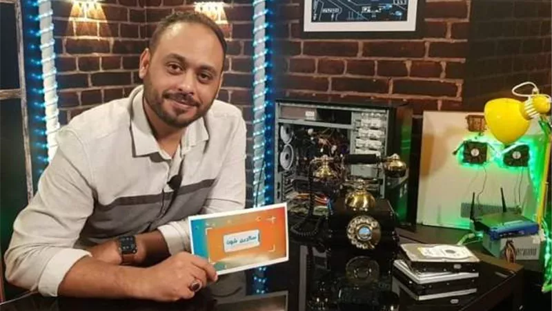 السوشيال ميديا وأحدث التطبيقات الذكية في 