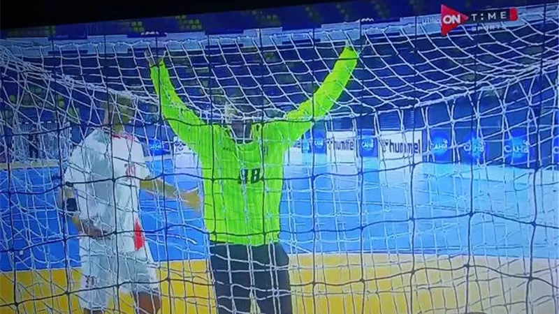 انطلاق مباراة السوبر الافريقى لليد بين الاهلى والزمالك