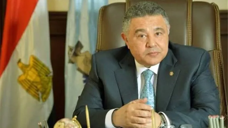 الكشف على ٢٧٨٧ حالة و إجراء ٢٦ عملية جراحية في قافلة طبية بحلايب وشلاتين