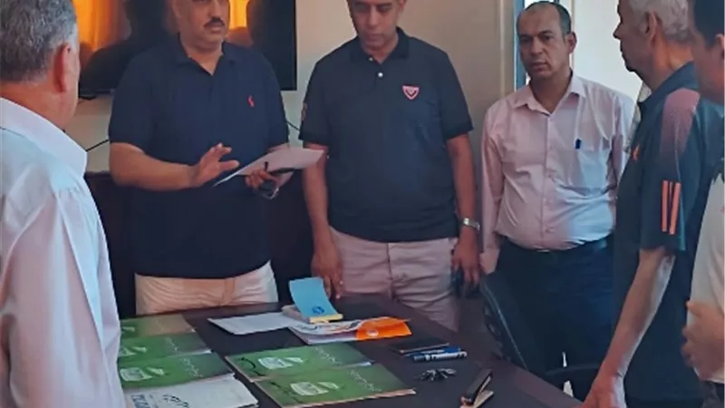وكيل الشباب والرياضة بالقليوبية يتابع الاستعدادات لانتخاب مجلس ادارة جديد بنادي بنها