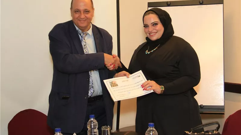 إعلام المرأة العربية تُكرم الغرباوي وتمنحها ميداليتها الذهبية