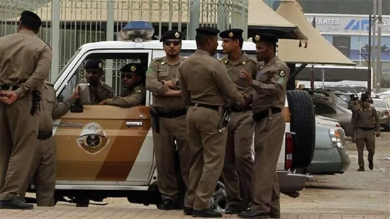 السجن 5 أشهر لـ سعودي نزع كمامته ورفض تعليمات الأمن