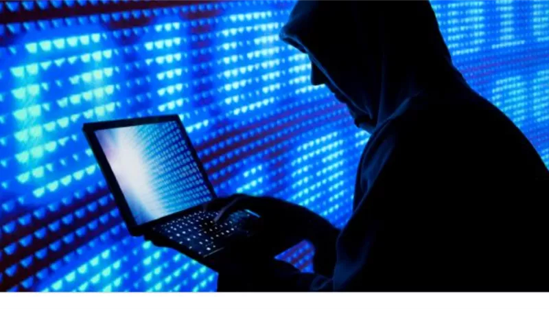 احترس من النصابين والغشاشين التسوق الإلكتروني مليء بالمخاطر