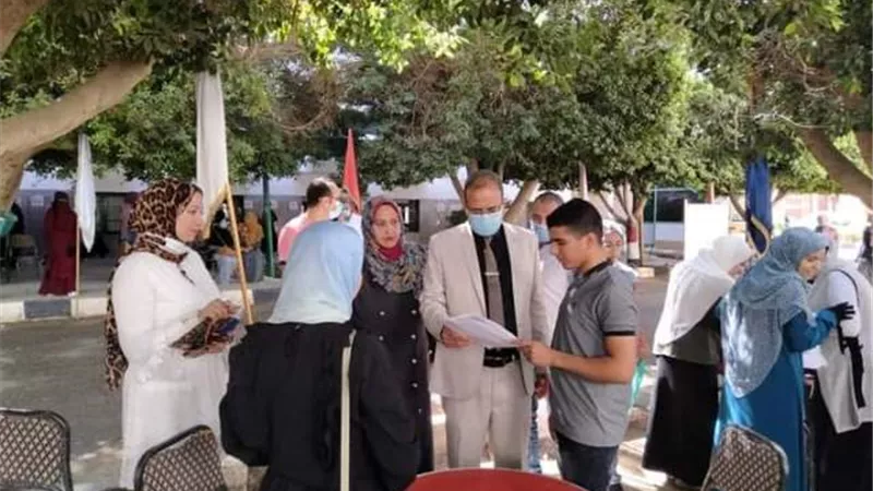 المدن الجامعية بسوهاج تبدأ إجراءات التسكين الورقي للطلاب القدامى بتطعيمهم لقاح كورونا..صور