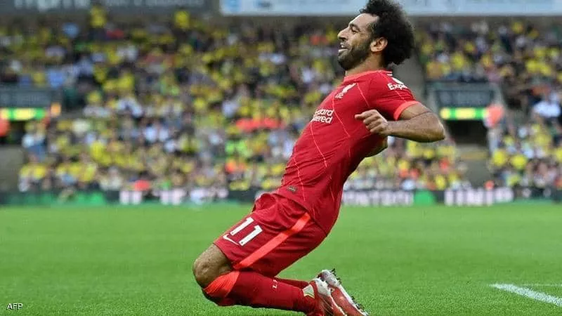 إتحاد الكرة يهنئ محمد صلاح بعد دخوله نادى المئة