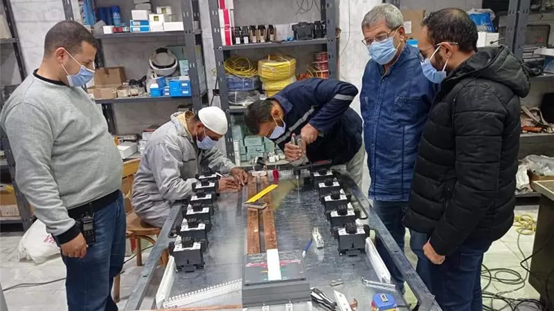 تنفيذ ١١ قرار سحب و إزالة لمخالفات تغيير نشاط بحملة جديدة بحدائق أكتوبر
