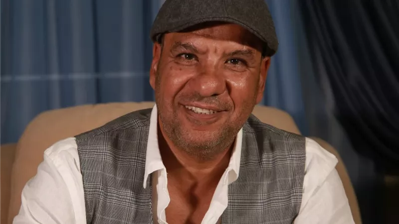 بعد غياب 25 عامًا.. تلميذ أحمد منيب يعود من الإعتزال بألبوم جديد