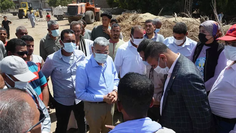 محافظ المنيا يتابع ميدانيا ازالة التعديات على املاك الدولة