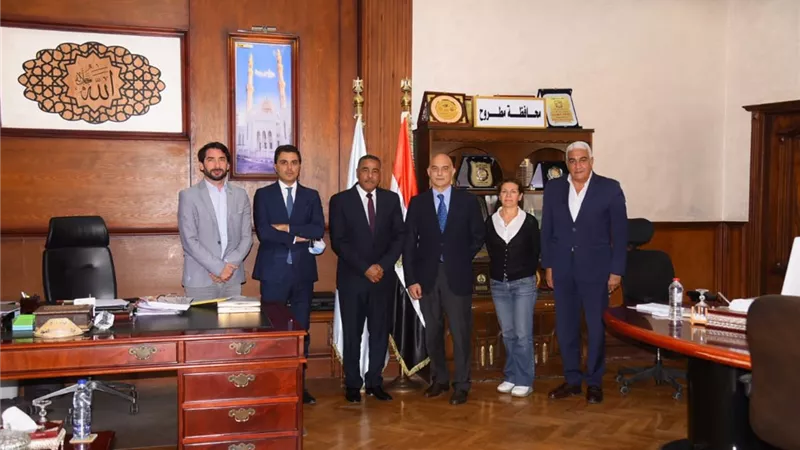 شركة ايني للبترول تساهم في مشروعات التنمية بمطروح