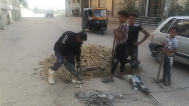 بدء العمل في مشروع الصرف الصحي بكفر عبيان بأبي زعبل