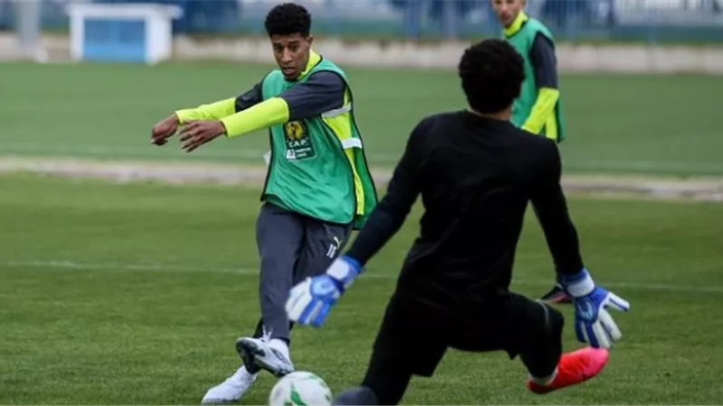 مران الزمالك.. كارتيرون يُقسم اللاعبين إلى مجموعتين