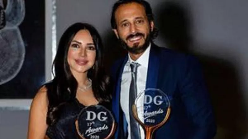 يوسف يهدى جائزته لـ سمير غانم ودلال عبد العزيز