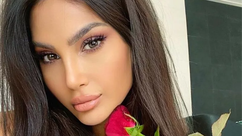 بإطلالة مبهجة .. شيراز تشعل إنستجرام وتعلق : كن شيئاً جميلاً فالجميل لا ينسى