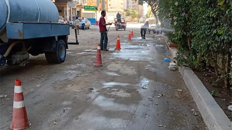إستمرار حملات الرش والتطهير بحى المنتزه أول
