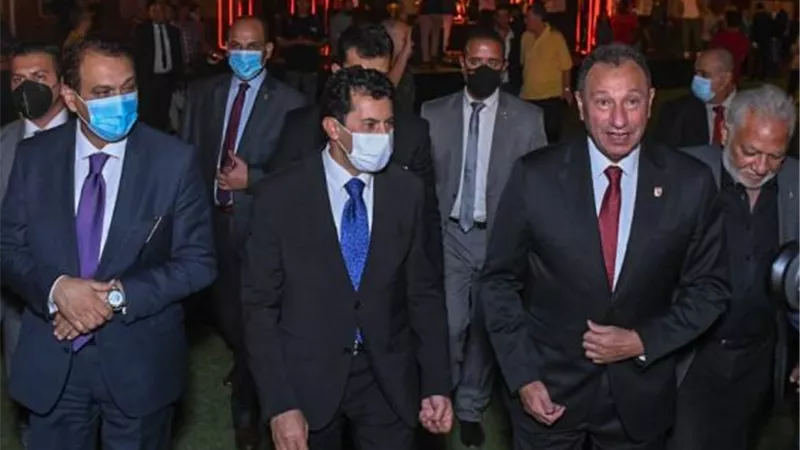 وزير الرياضة يهنىء الأهلى فى حفل تدشين النجمة العاشرة