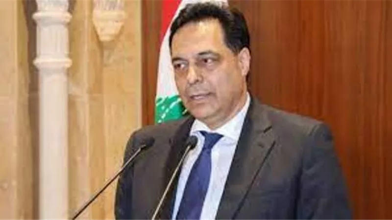 قبل أيام من استجوابه بقضية المرفأ.. حسان دياب يغادر لبنان