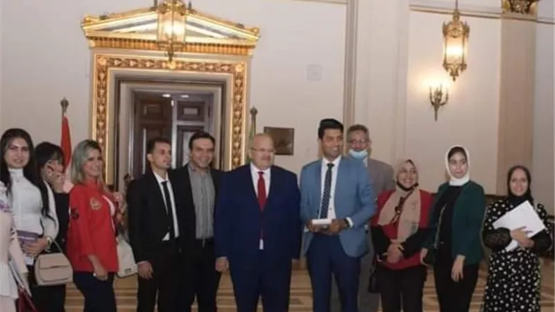 الخشت : الجامعة تُنشيء ملفًا صحيًا للطالب المستجد لمتابعة حالته طوال دراسته