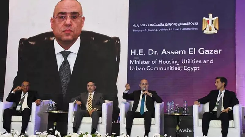 وزير الإسكان: العاصمة الإدارية الجديد هى البداية لتنمية سيناء
