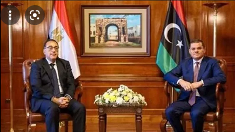 رئيس الحكومة الليبية يصل القاهرة ومدبولي يستقبله بالمطار