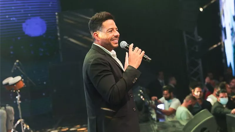 بالصور.. حماقي يتألق بحفل ضخم في القاهرة الجديدة.. ويؤكد علي توقيت إطلاق الألبوم بالكامل