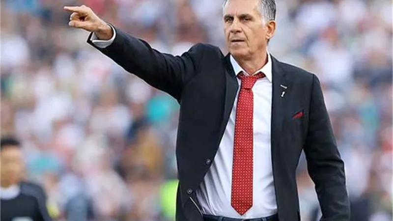 كيروش بدأ عمله من اللحظة الأولي.. ضياء السيد سلمه تقريراً شاملاً عن المنتخب