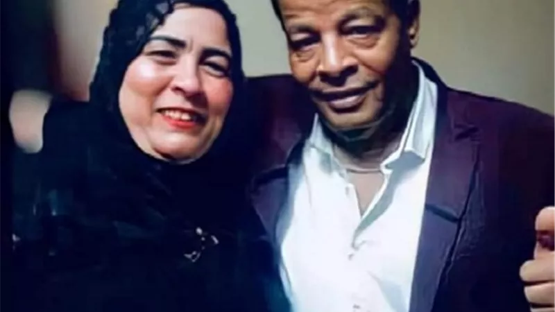 إنتى الضهر والسند يا أم رامي.. عبد الباسط حمودة يحتفل بعيد ميلاد زوجته