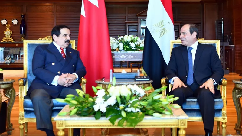 الرئيس السيسي يبحث مع ملك البحرين تطورات قضية سد النهضة
