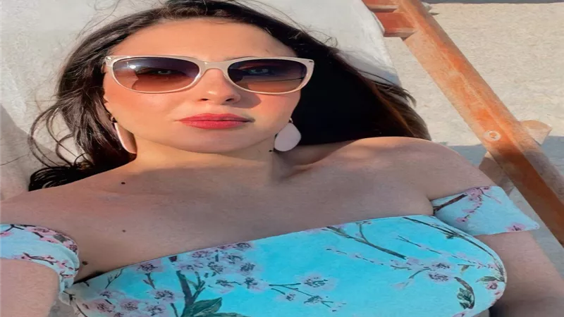 شاهد.. شريهان أبوكيلة تستمتع بالإجازة الصيفية على البحر