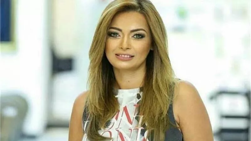 داليا مصطفى توجه رسالة لكريم فهمى بعد تعرضه لأزمة صحية