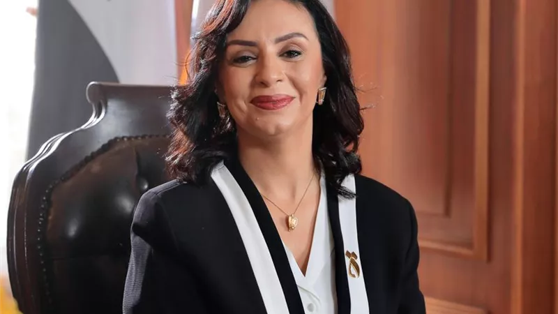 مايا مرسى تشيد باطلاق مصر لأول مرة مهرجان دولى متخصص فى مسرح المرأة