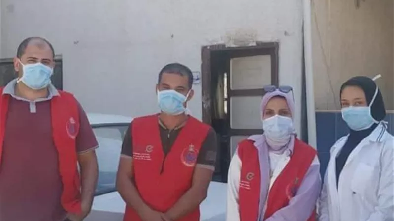 إنتشار الفرق المتنقلة بمحافظة مطروح لتطعيم المواطنين بلقاح كورونا