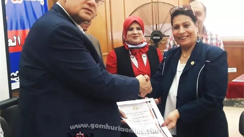 إتحاد العمال يكرم 26 نقابى إجتازوا الدورة التدريبية لتنمية واعداد القيادات العمالية