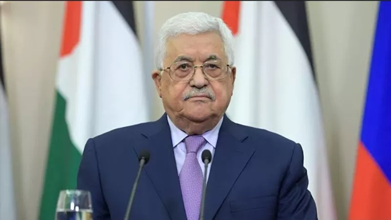 محمود عباس يعزّي الرئيس الجزائري في وفاة بوتفليقة