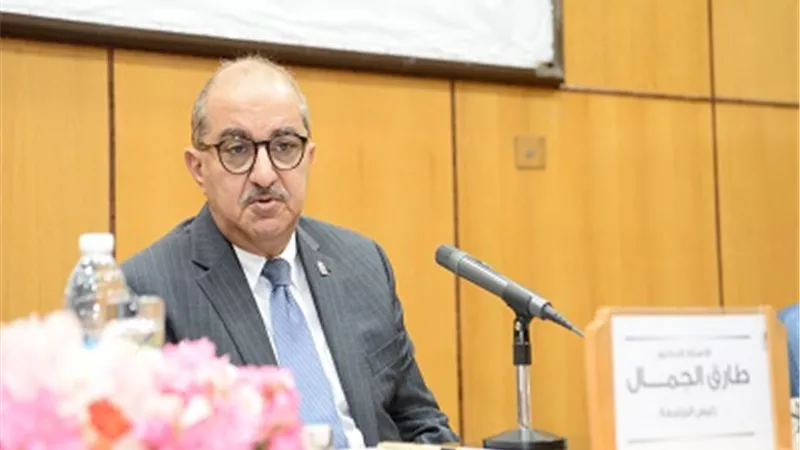 جامعة أسيوط: انطلاق حملة تطعيم الطلاب الجدد باللقاح المضاد لـ