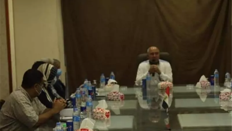 الوزير يوجه بسرعة البدء في اعمال التطهير بالمناطق المتاحه من ميناء المكس الجديد