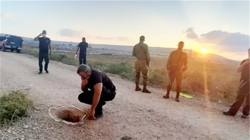 الأسرى الفلسطينيون يكشفون تفاصيل جديدة حول عملية هروبهم .. الزبيدي زحف نصف ساعة في النفق